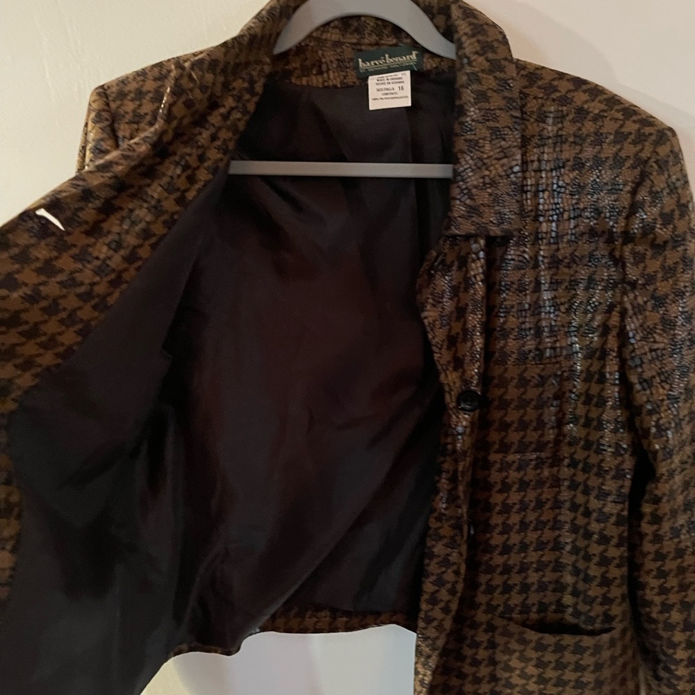 Harv’e Benard houndstooth hi shine jacket
